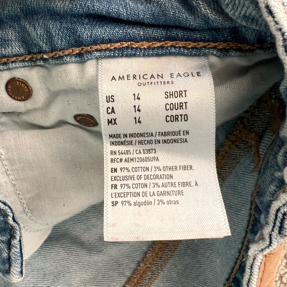 American Eagle Baggy Wide Leg Jeans, Size 14 Short - Picture 3 of 3